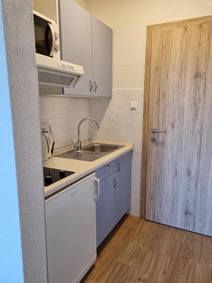 Guesthouse Dominovic Брела Экстерьер фото